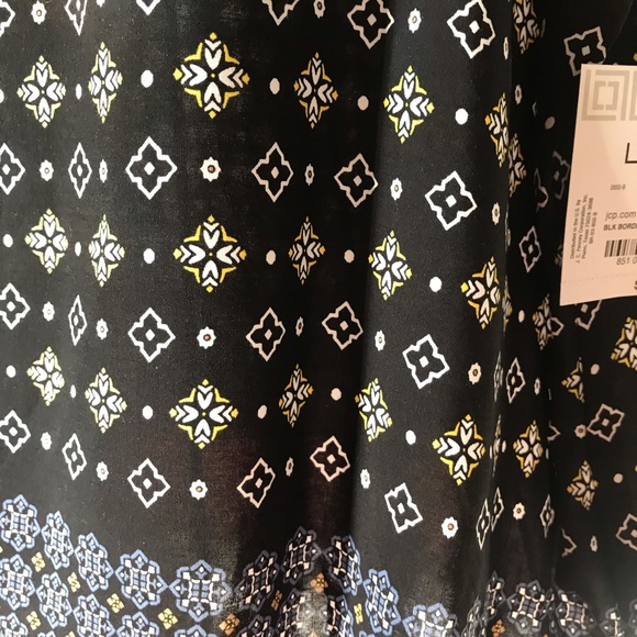 Luz Claiborne black sleeveless tunic - Picture 6 of 8